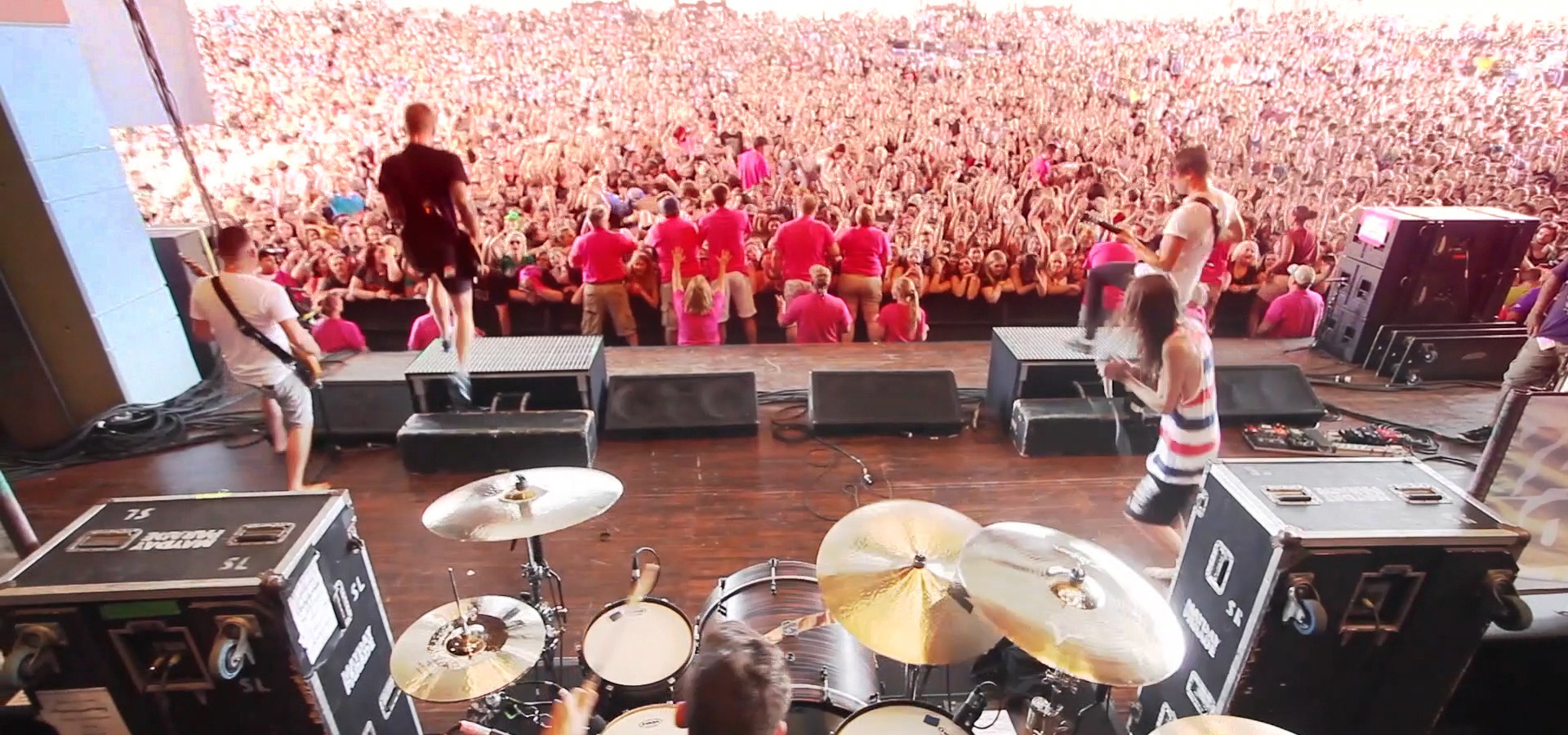 Header-BrandsPage-MaydayParade