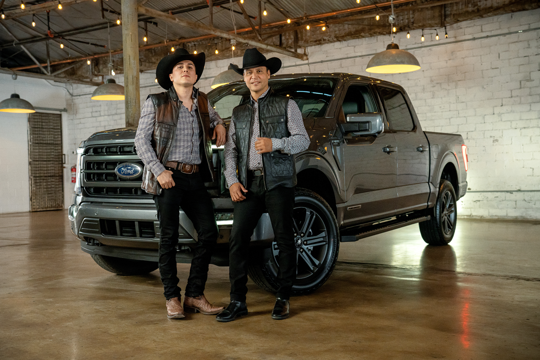 Los 2 De La S Ford
